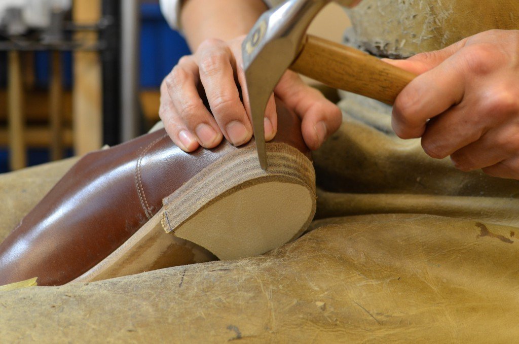 Here most of the heel have been built, and the edges are worked on.