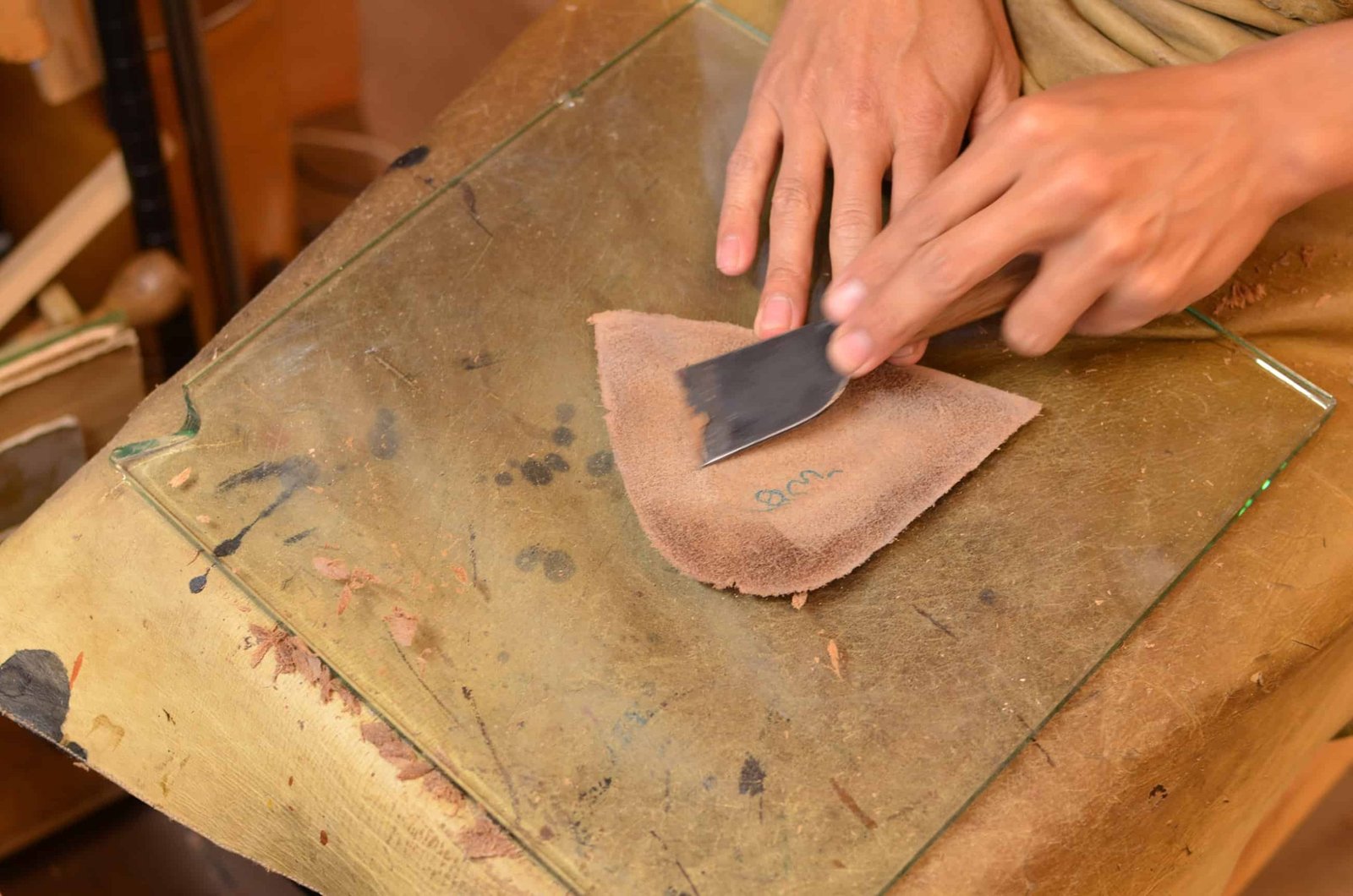 Toe stiffener skived.